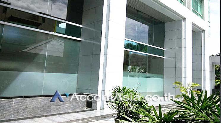 5  Condominium For Rent in Charoen Nakhon ,Bangkok BTS Krung Thon Buri at Baan Sathorn Chaophraya AA15914